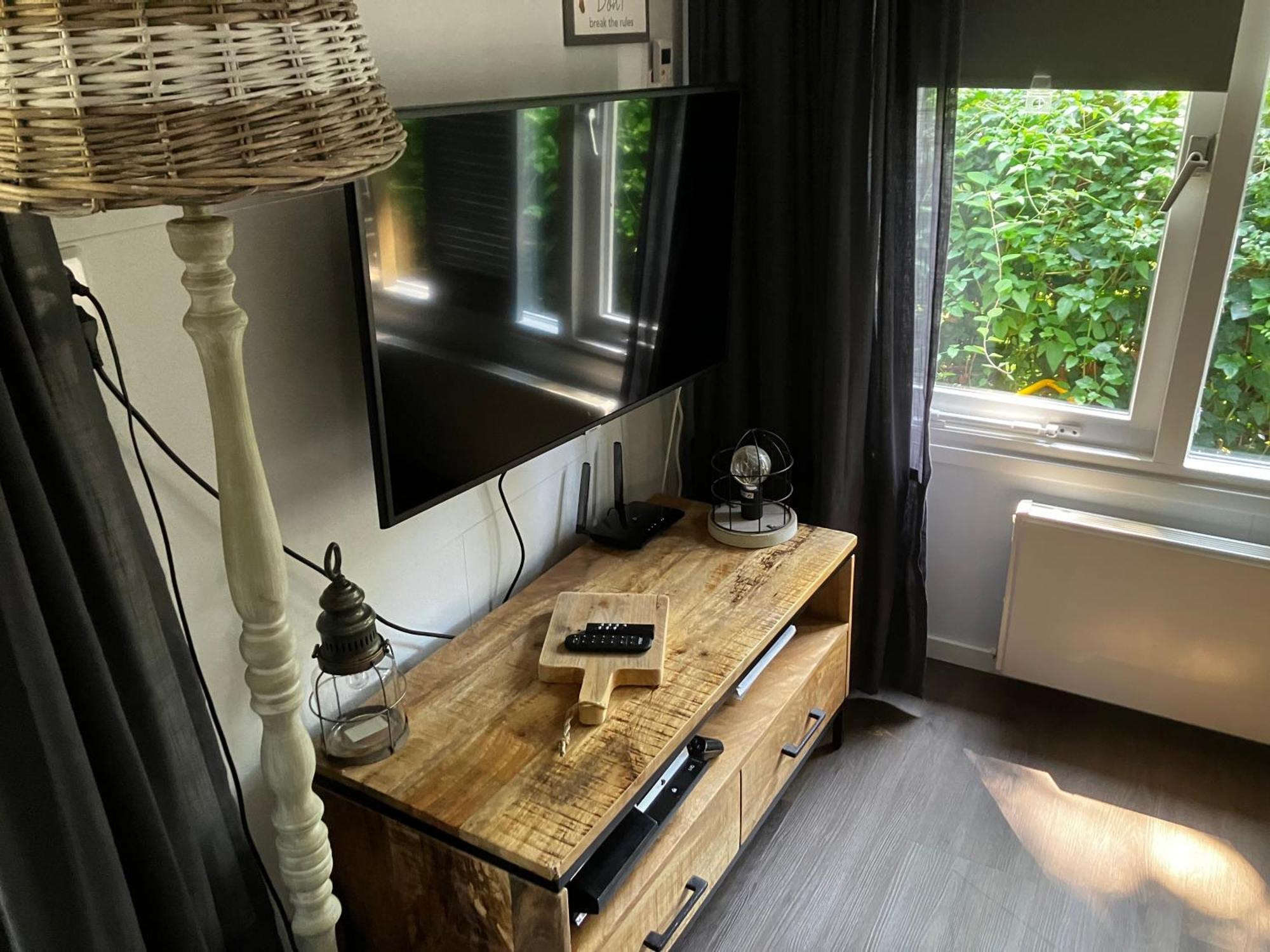 Chalet Bosrijk Midden In De Natuur-Eten&Drinken-Activiteiten-Ontspanning-En Nog Veel Meer هونديرلو المظهر الخارجي الصورة